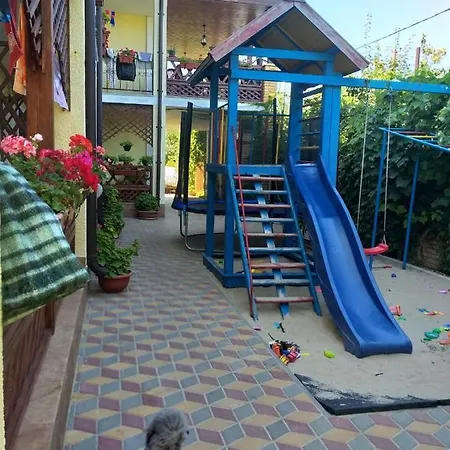 Family Nest